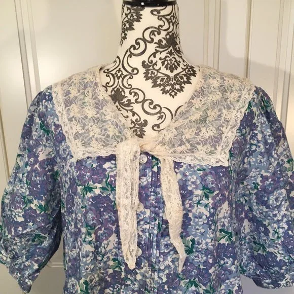 SOLD LAURA ASHLEY floral 100% cotton dress with lace collar vintage charm! - Picture 2 of 10